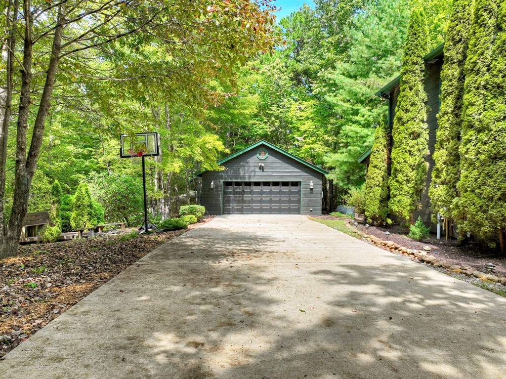 418721 Blue Ridge Residential