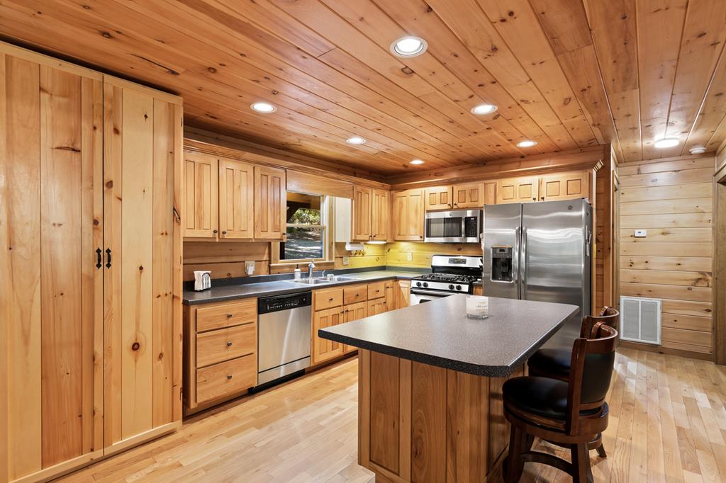 418728 Suches Residential