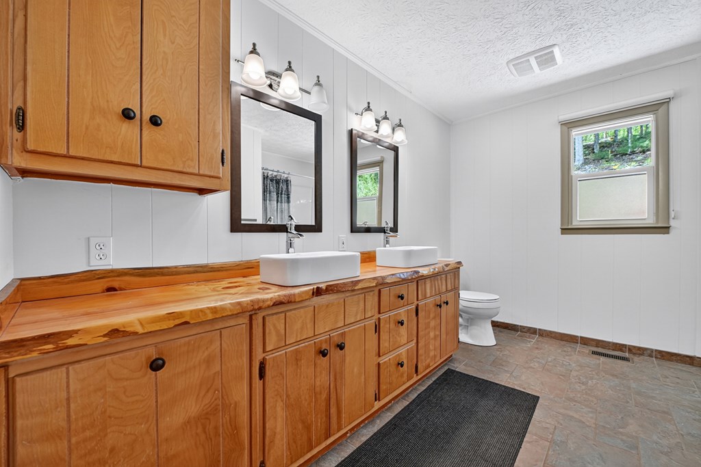 418729 Blue Ridge Residential