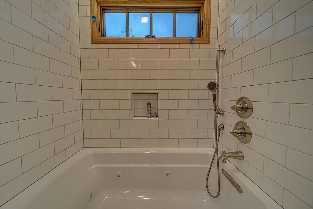 418733 Clayton Residential
