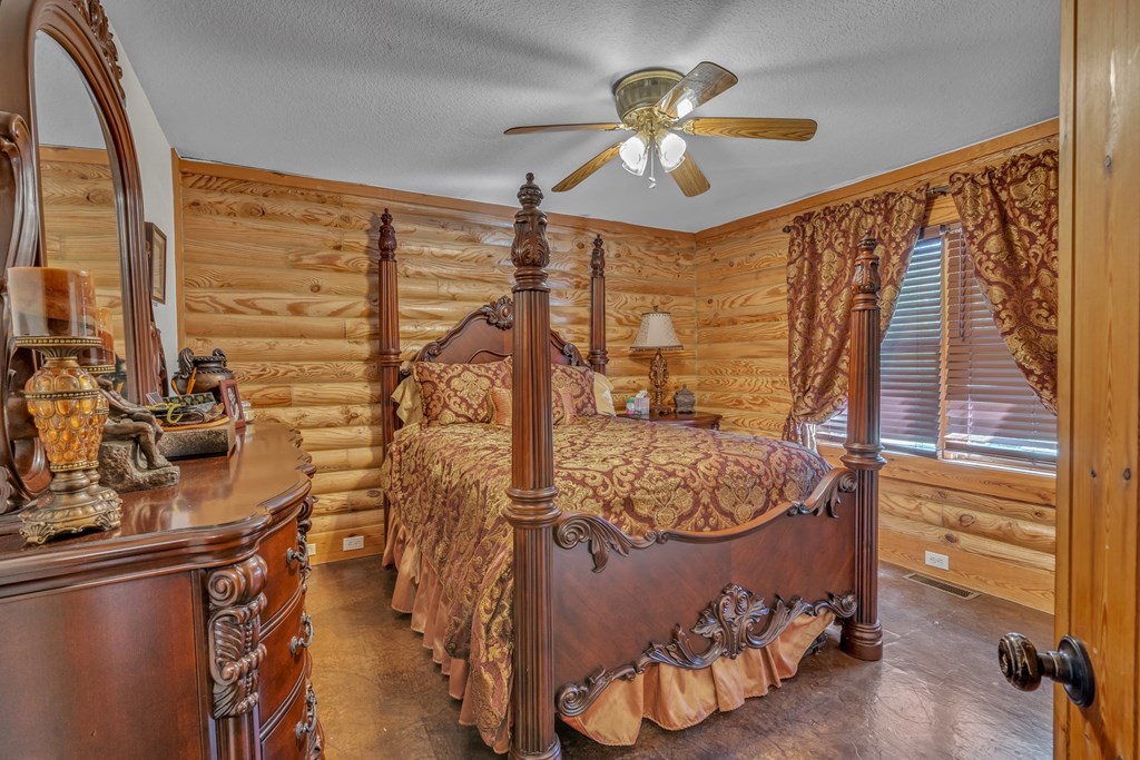 418743 Hayesville Residential