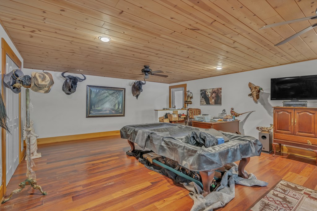 418743 Hayesville Residential