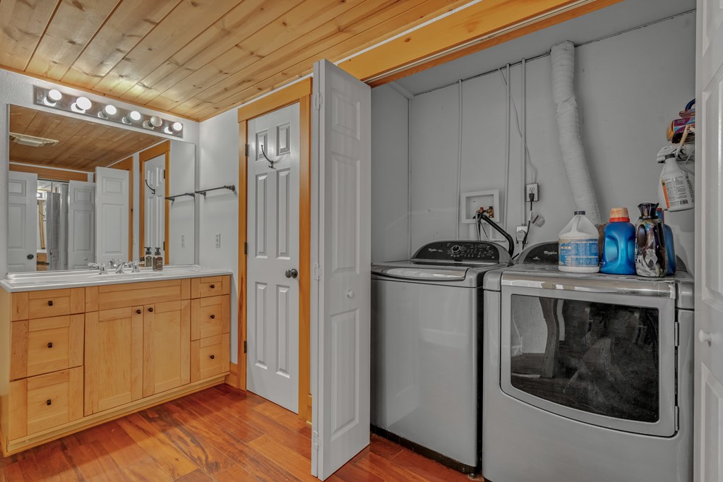 418743 Hayesville Residential