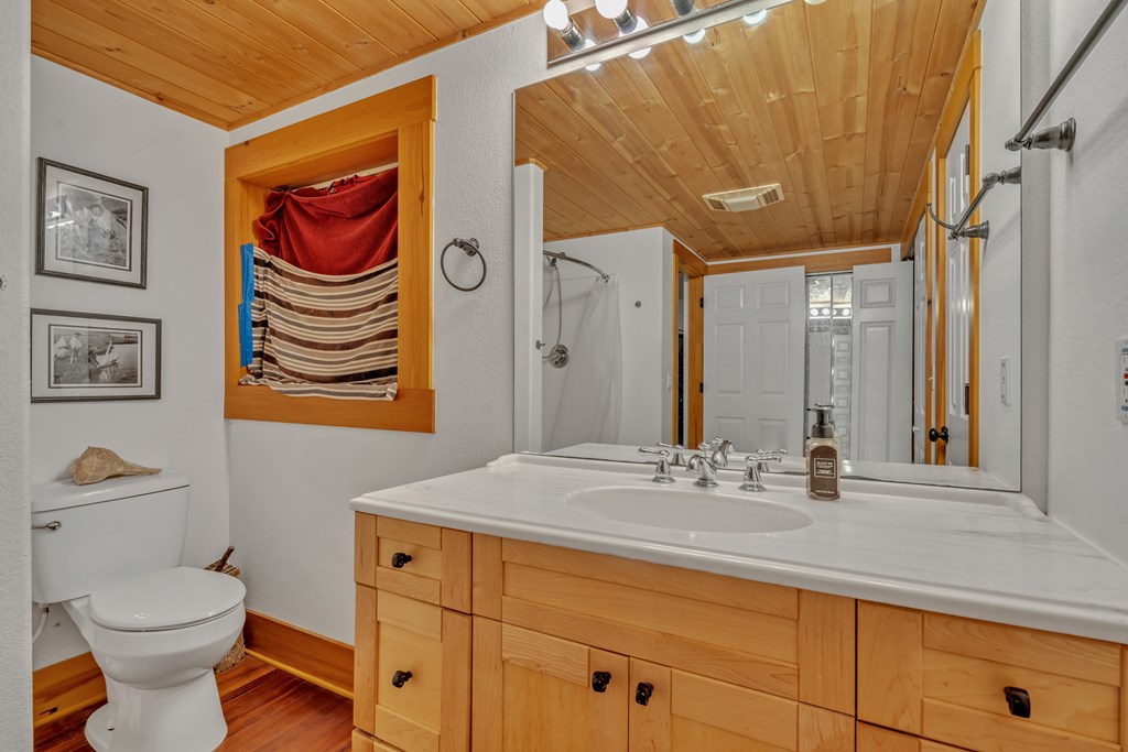 418743 Hayesville Residential