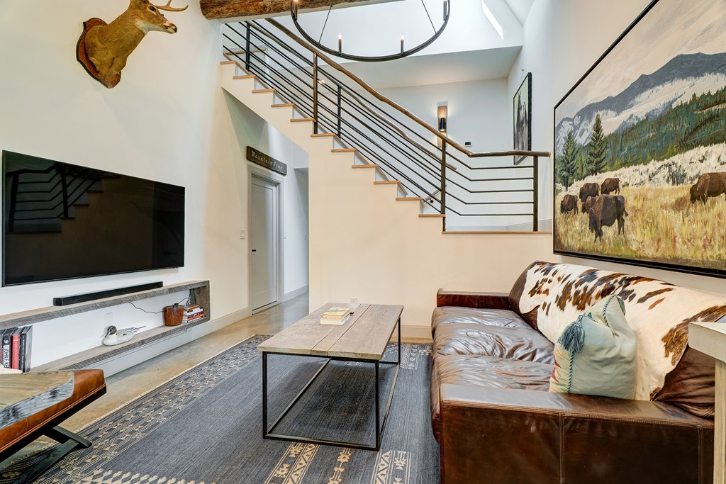 418776 Mineral Bluff Residential