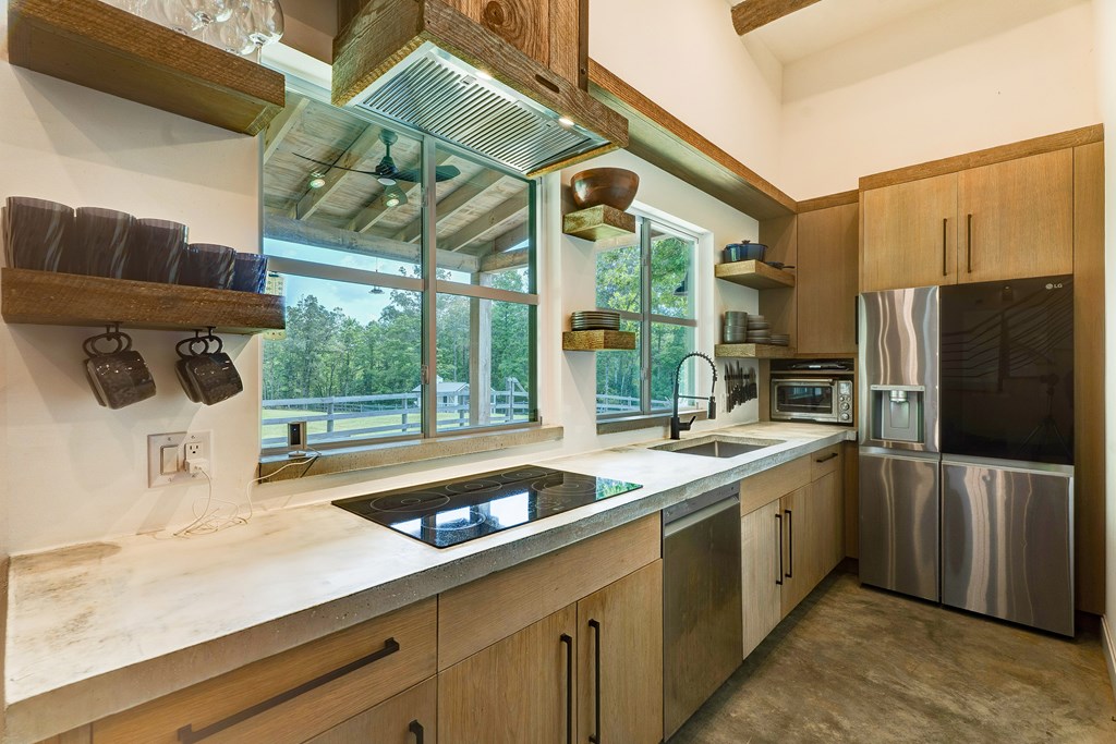 418776 Mineral Bluff Residential