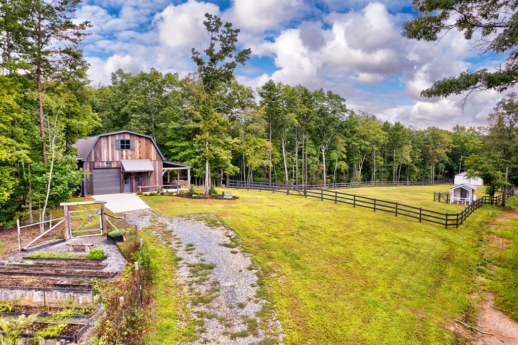 418776 Mineral Bluff Residential