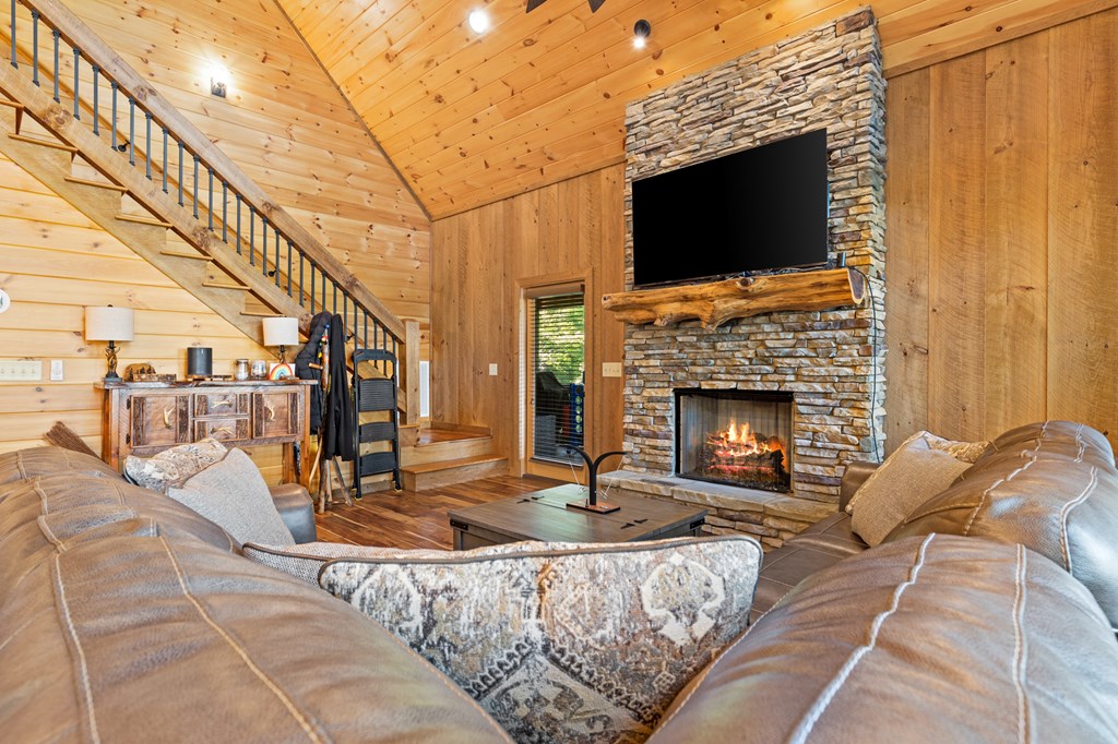 418809 Blue Ridge Residential