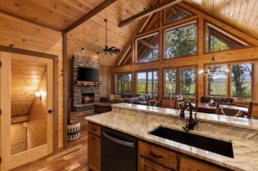 418809 Blue Ridge Residential