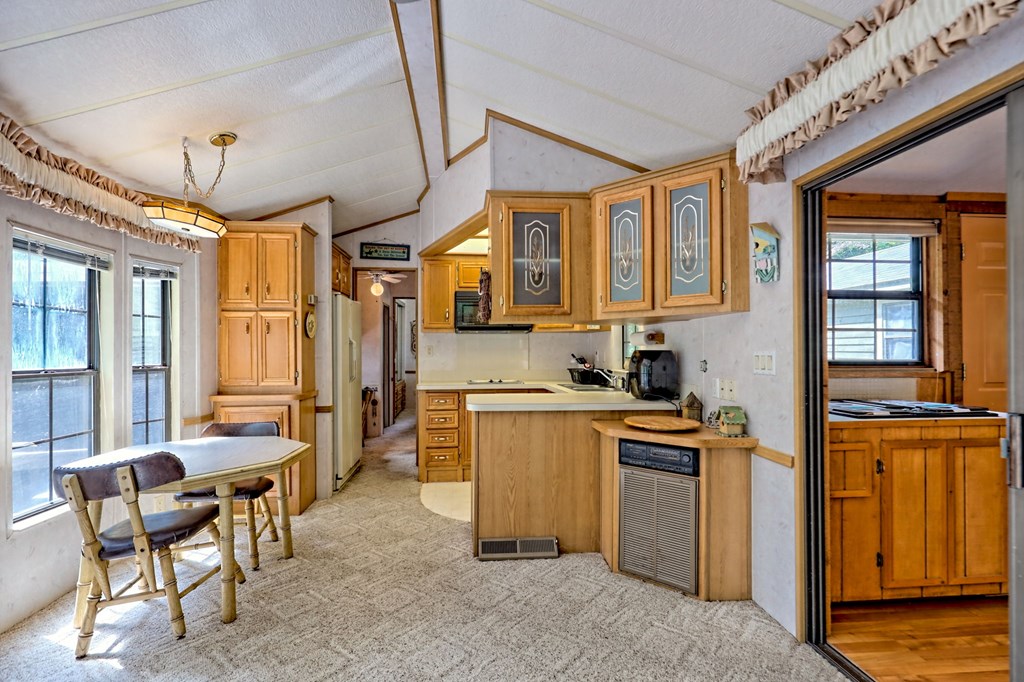 418828 Hayesville Residential