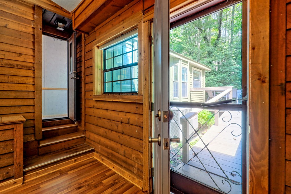 418828 Hayesville Residential
