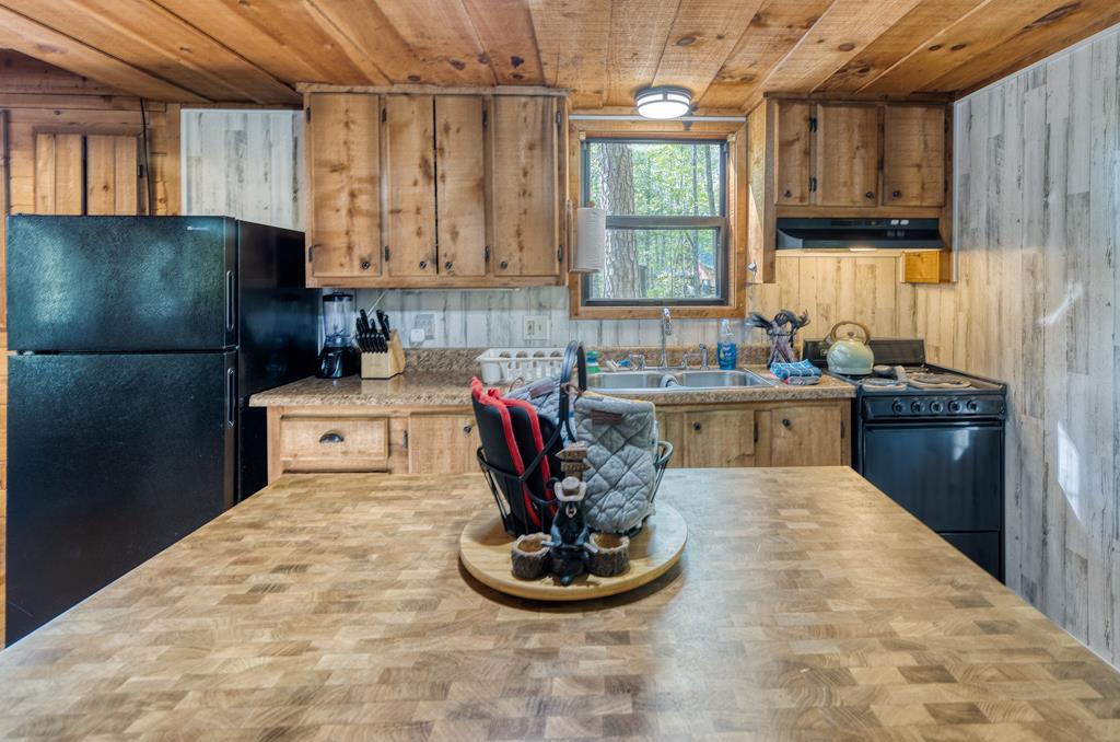 418830 Blue Ridge Residential