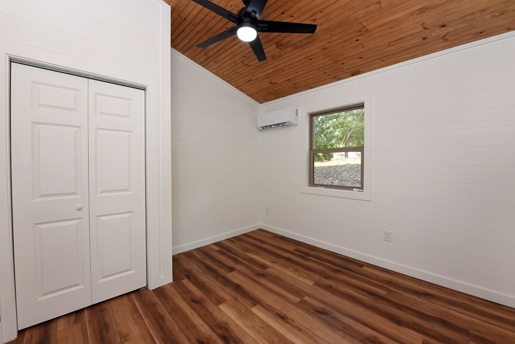 418836 Mineral Bluff Residential