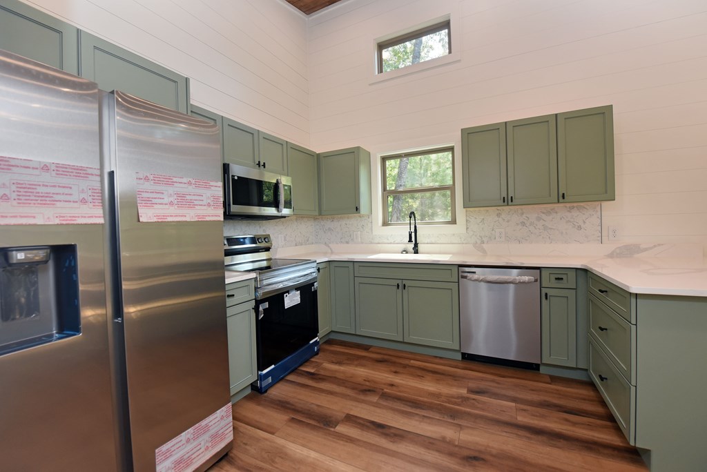 418836 Mineral Bluff Residential