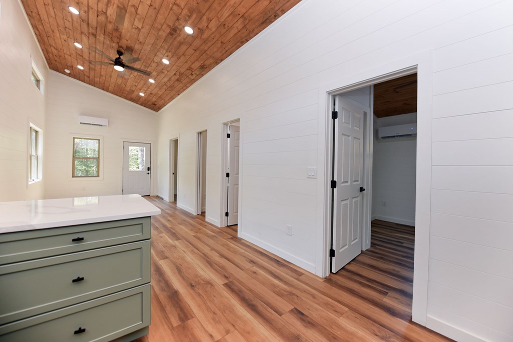 418836 Mineral Bluff Residential