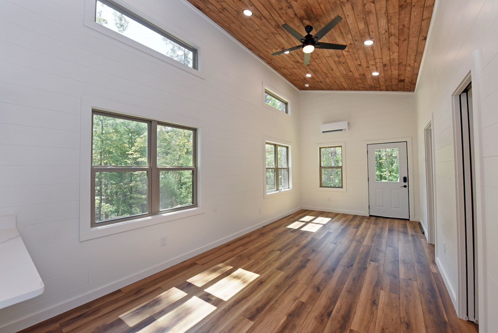 418836 Mineral Bluff Residential