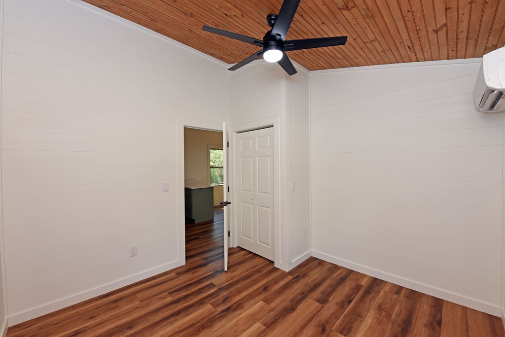 418836 Mineral Bluff Residential