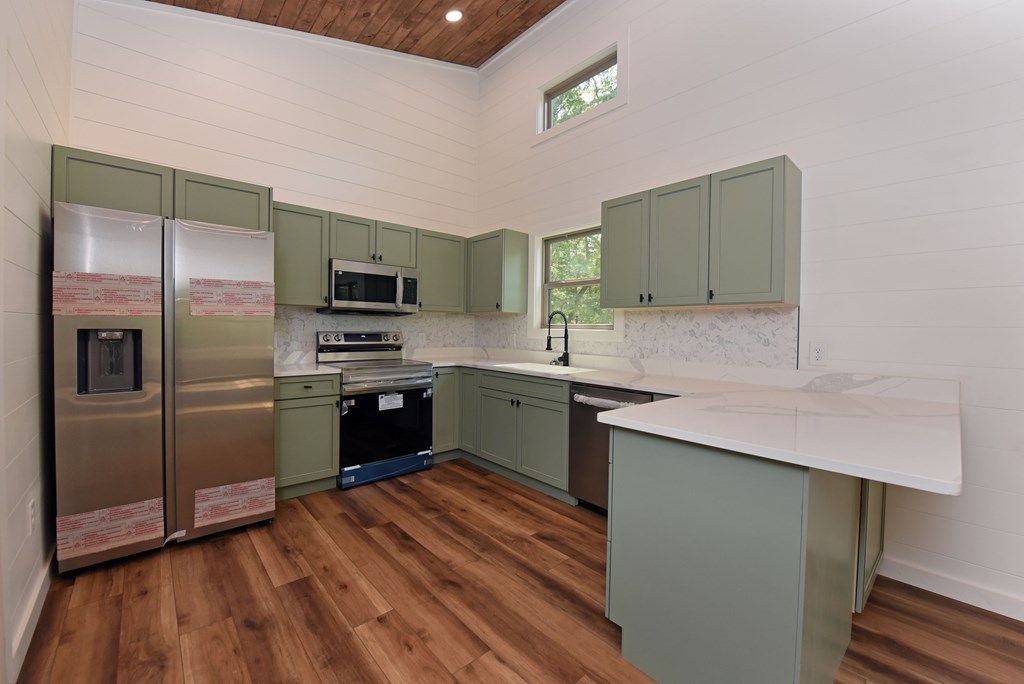 418836 Mineral Bluff Residential