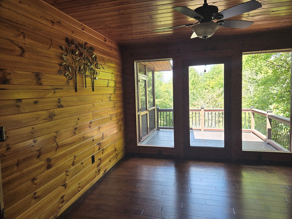 418841 Murphy Residential