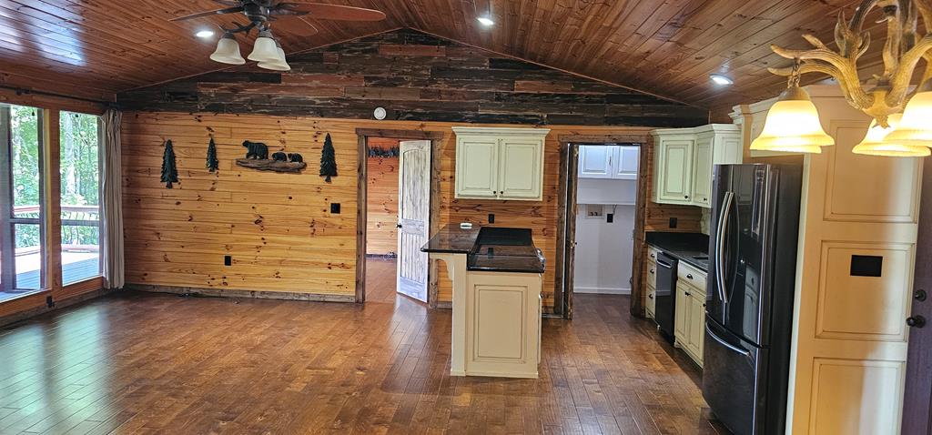 418841 Murphy Residential
