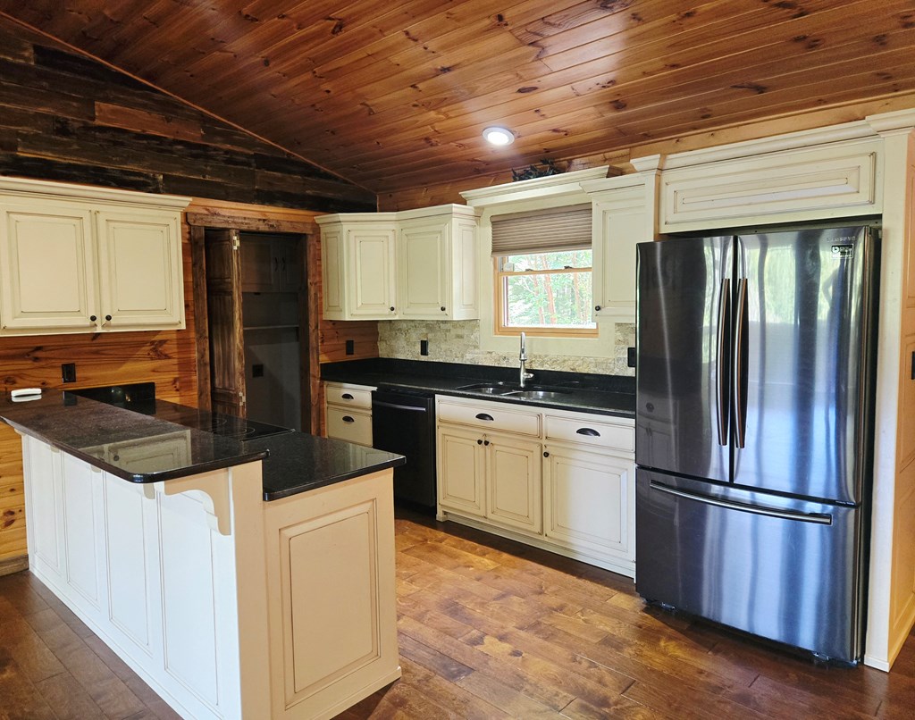 418841 Murphy Residential