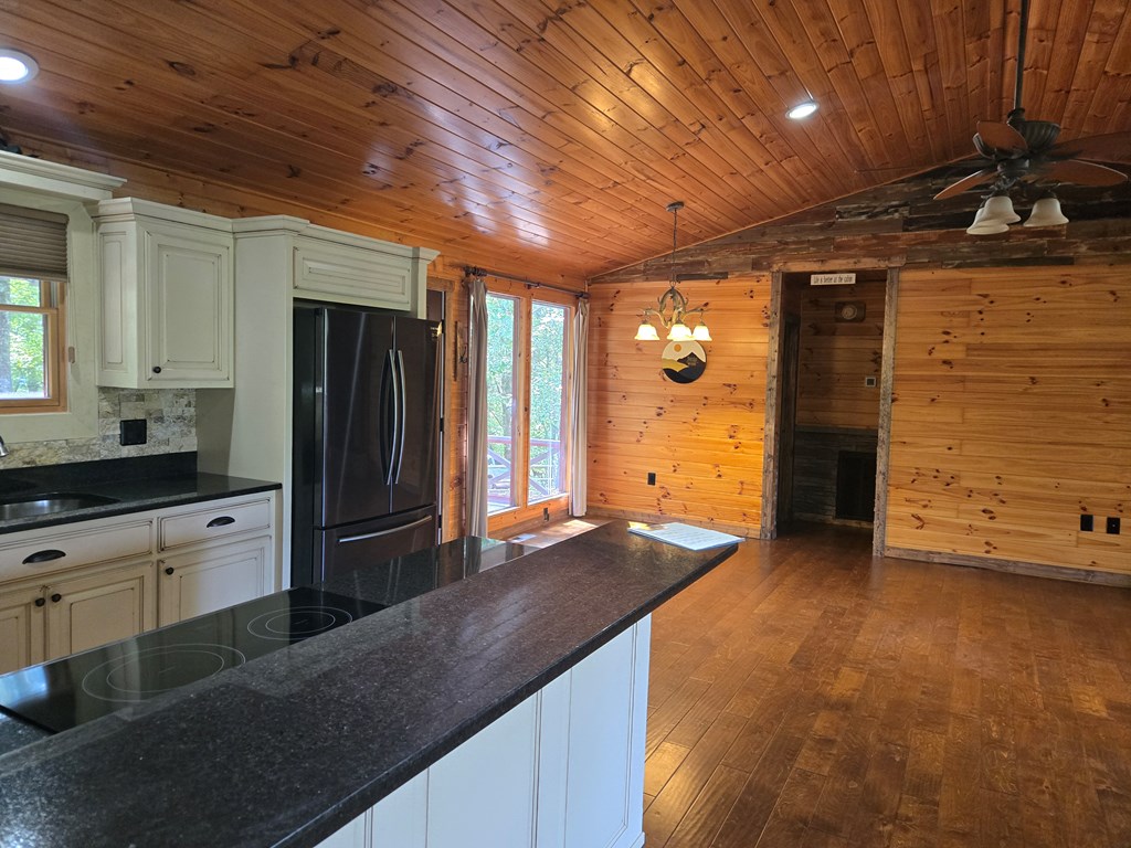 418841 Murphy Residential