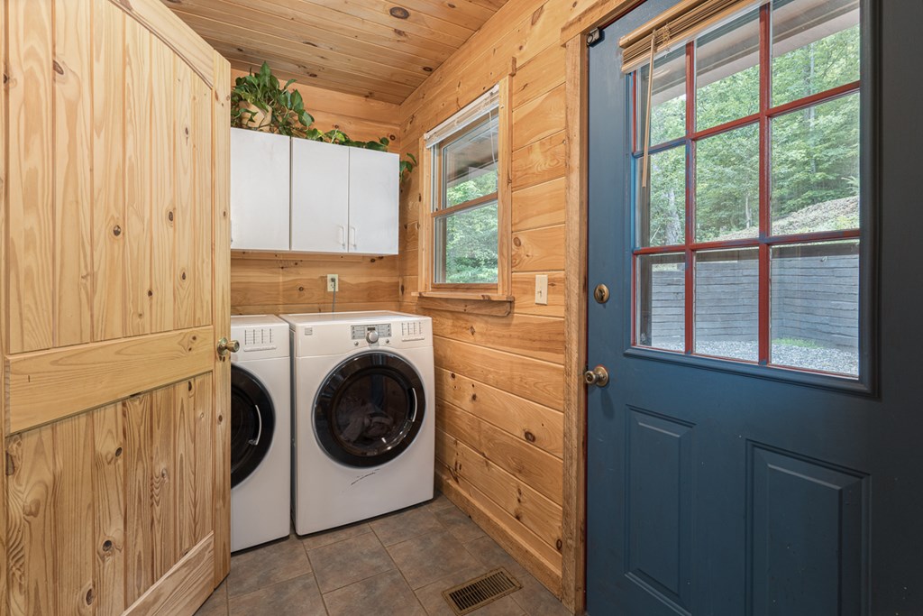 418846 Murphy Residential