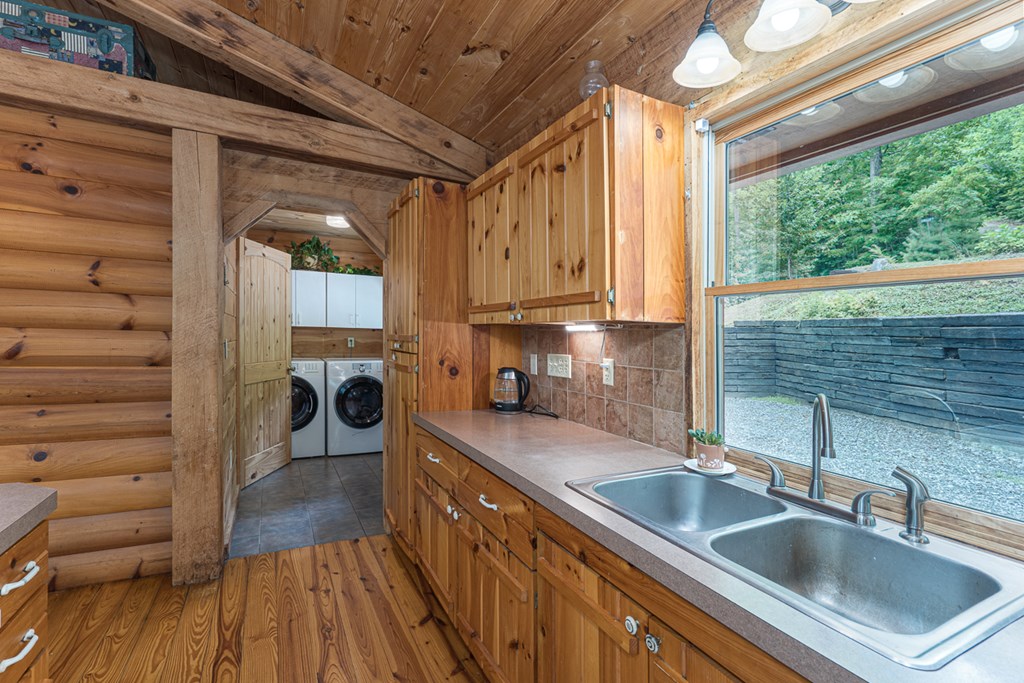 418846 Murphy Residential