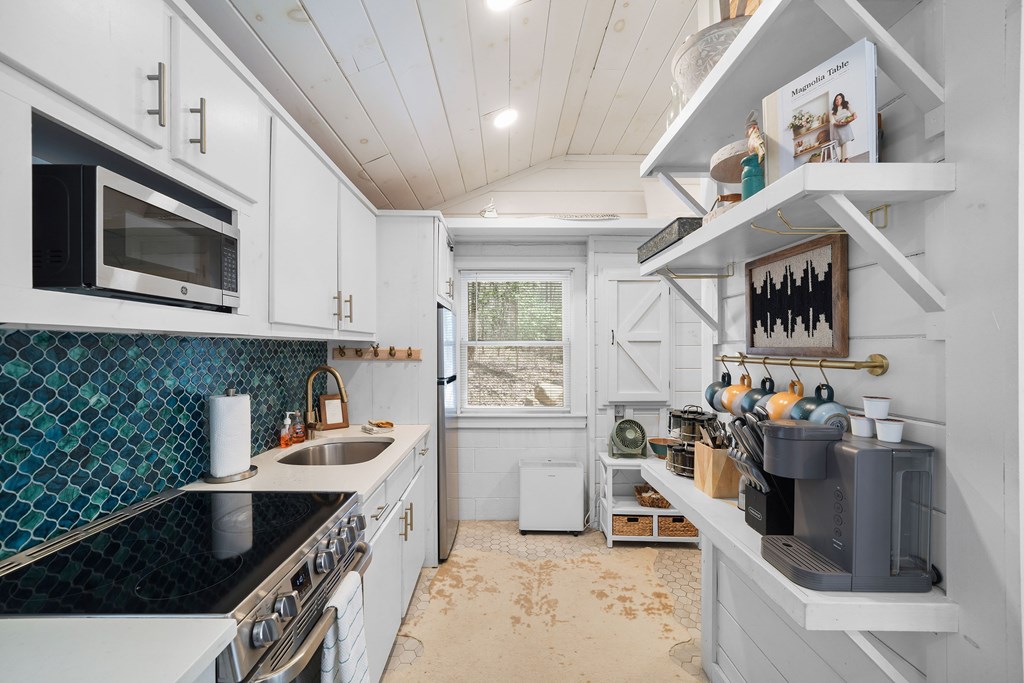 418851 Morganton Residential