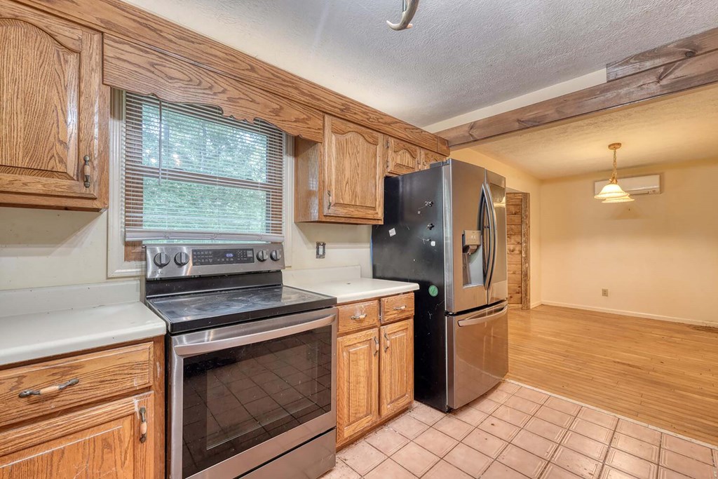 418855 Mineral Bluff Residential