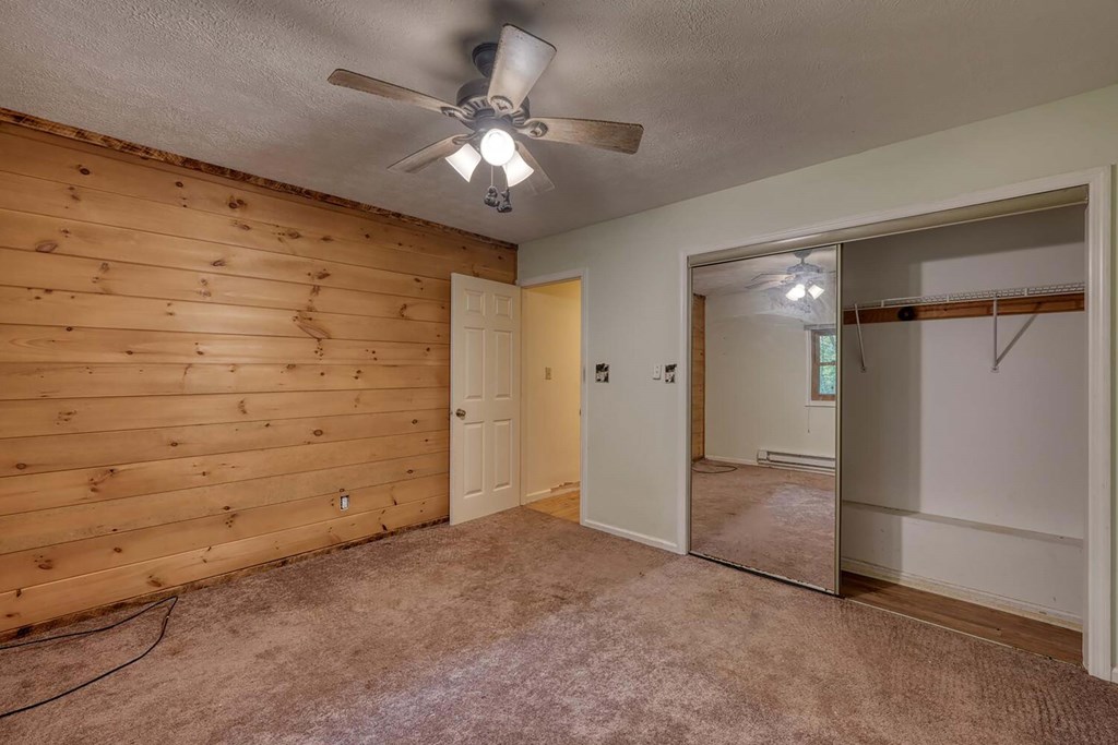 418855 Mineral Bluff Residential