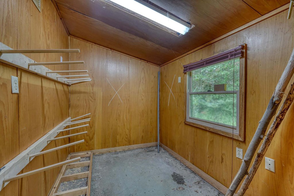 418855 Mineral Bluff Residential