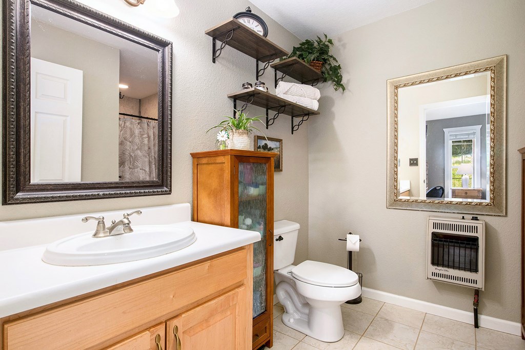 418861 Clayton Residential