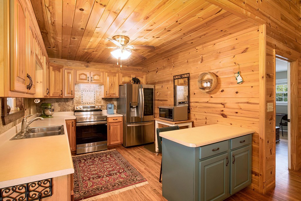 418861 Clayton Residential