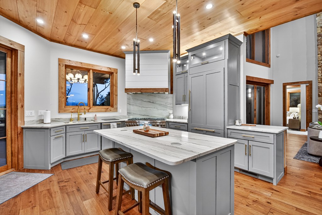418862 Blue Ridge Residential