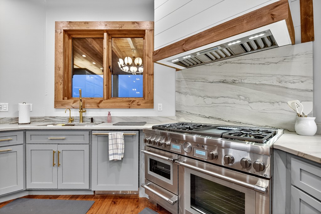 418862 Blue Ridge Residential