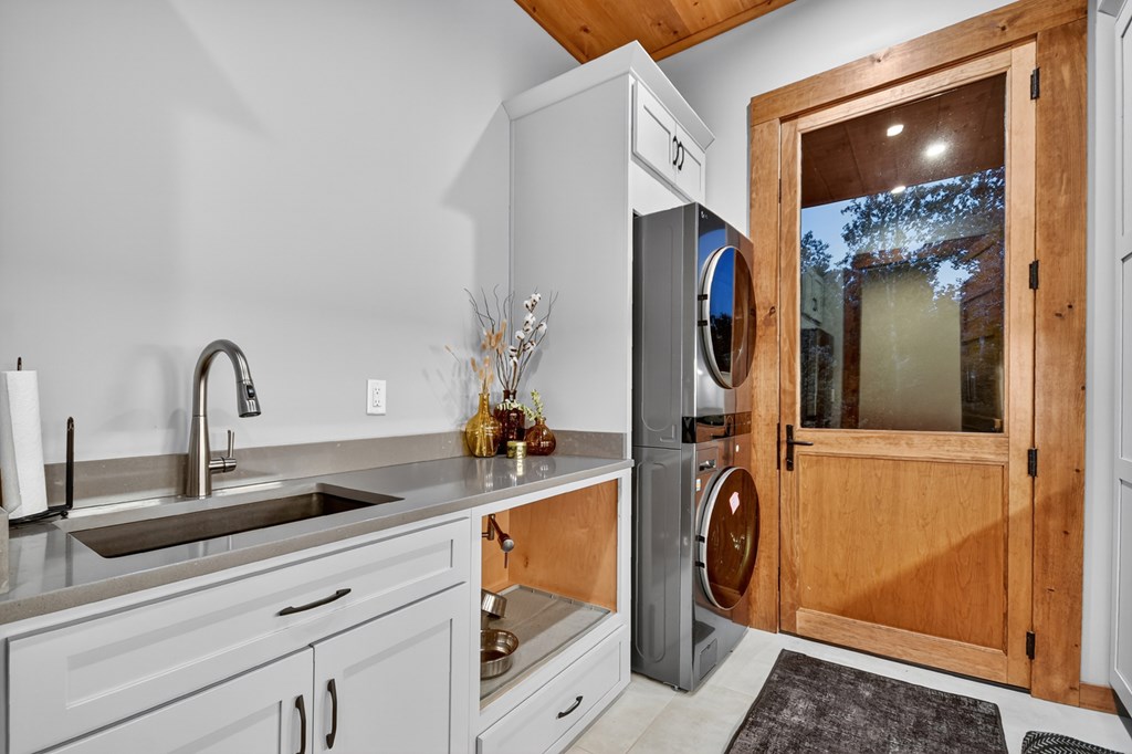 418862 Blue Ridge Residential