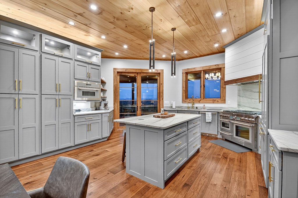 418862 Blue Ridge Residential