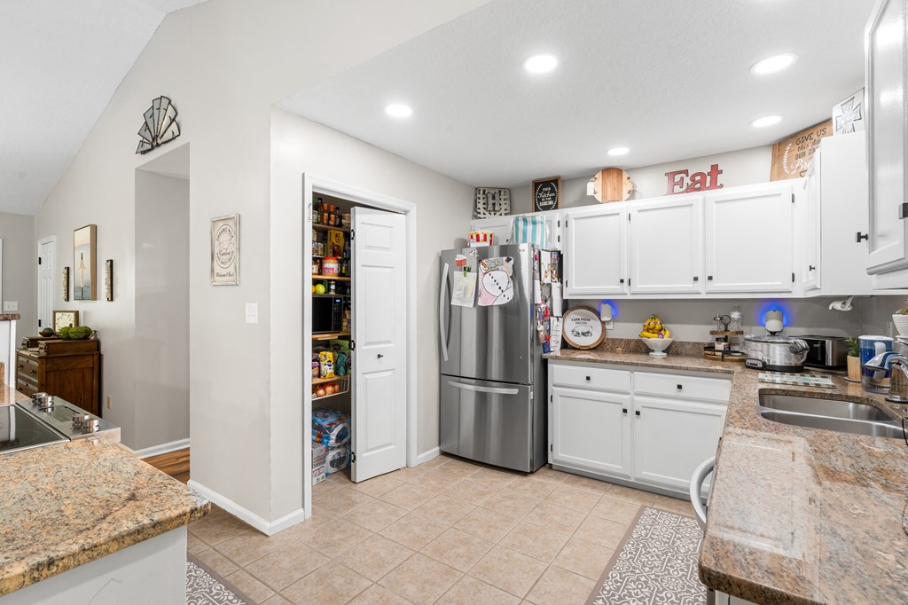 418866 Hayesville Residential