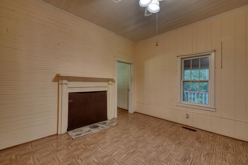 418867 Blairsville Residential
