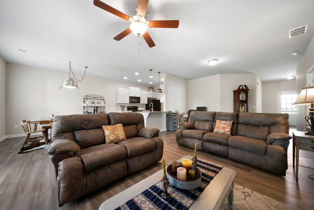 418897 Adairsville Residential