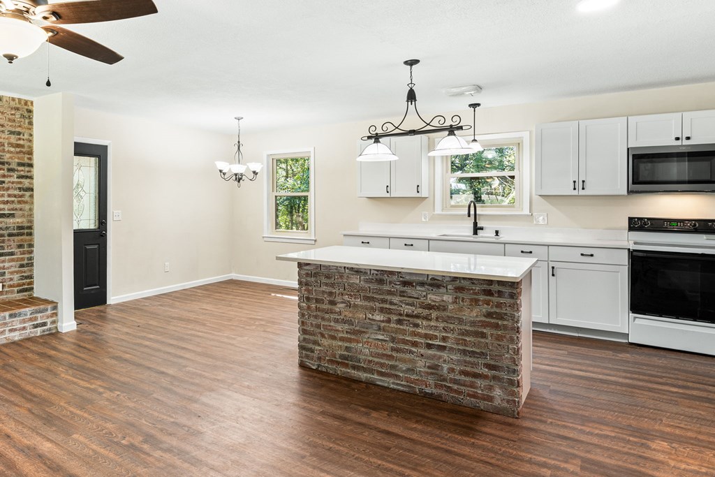 418902 Marble Residential