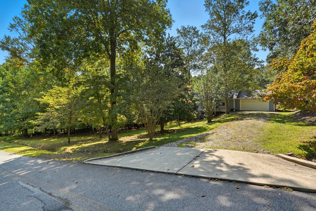 418906 Young Harris Residential