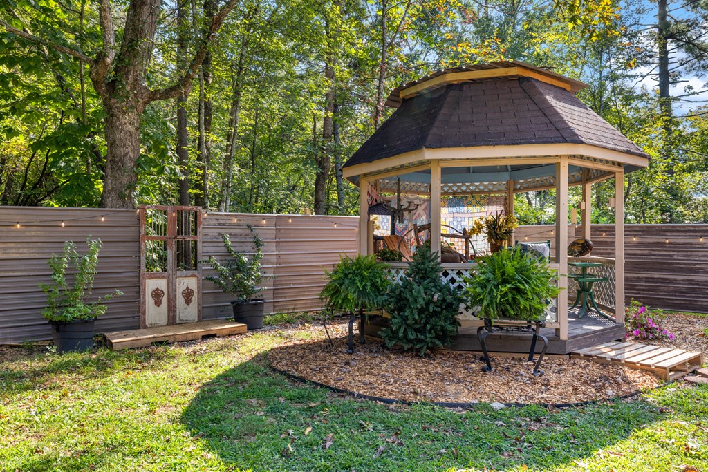 418920 Hayesville Residential