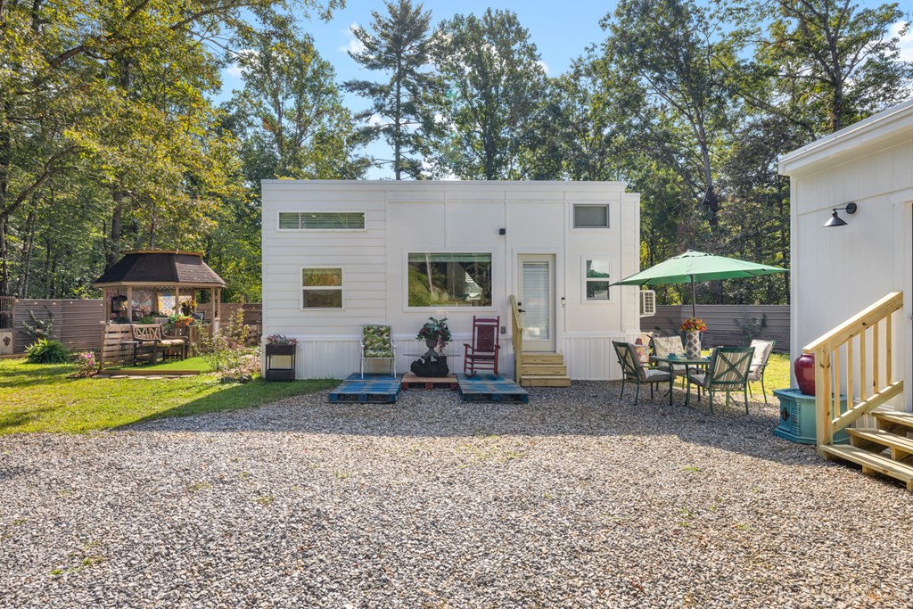 418920 Hayesville Residential