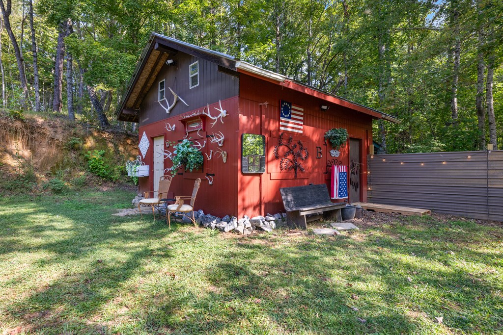 418920 Hayesville Residential