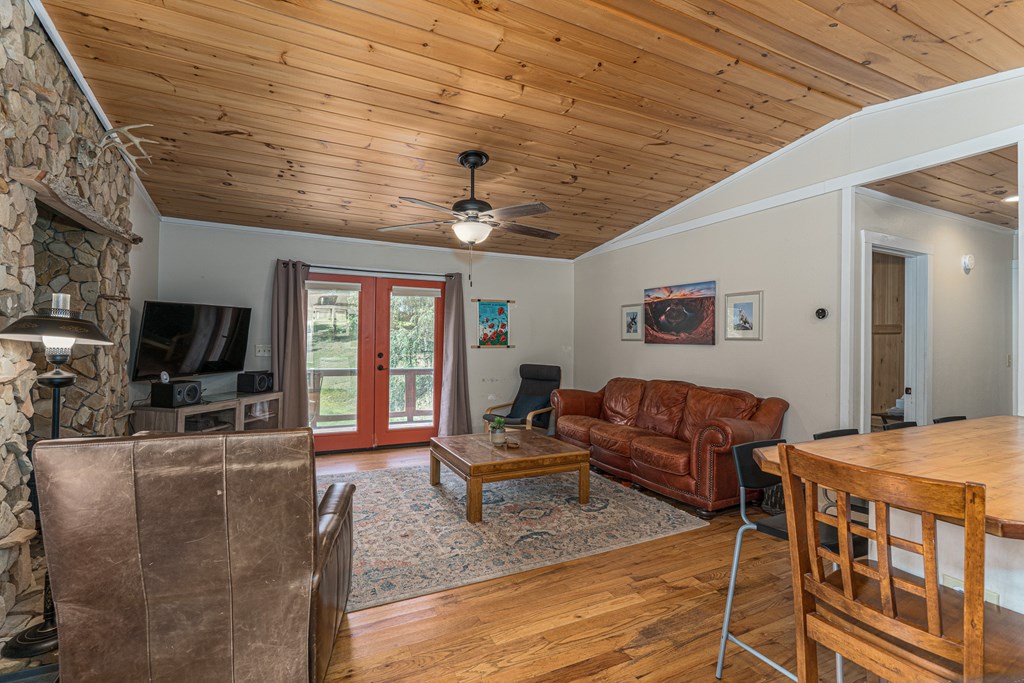 418931 Murphy Residential