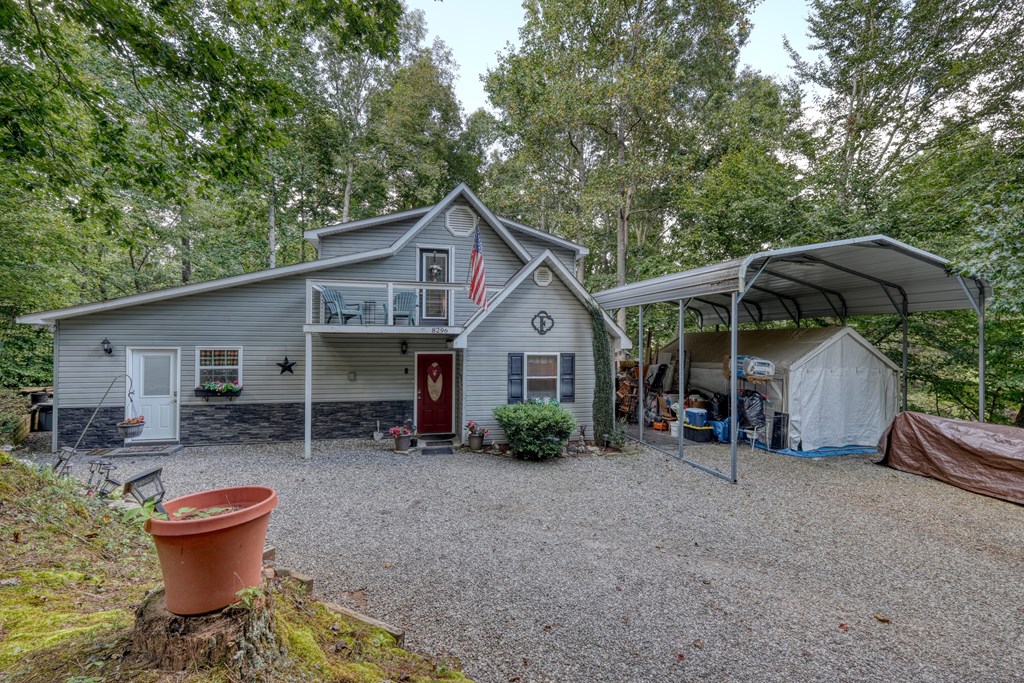 418938 Young Harris Residential