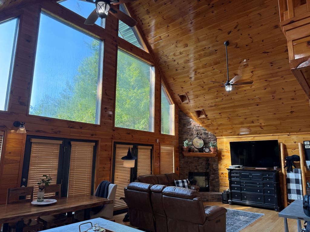 418949 Murphy Residential