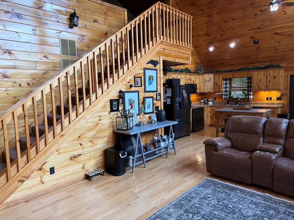 418949 Murphy Residential